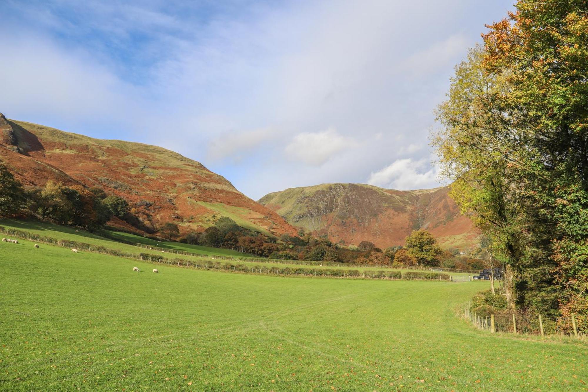 Вилла Ty Nant Gwenyn Llanymawddwy Экстерьер фото